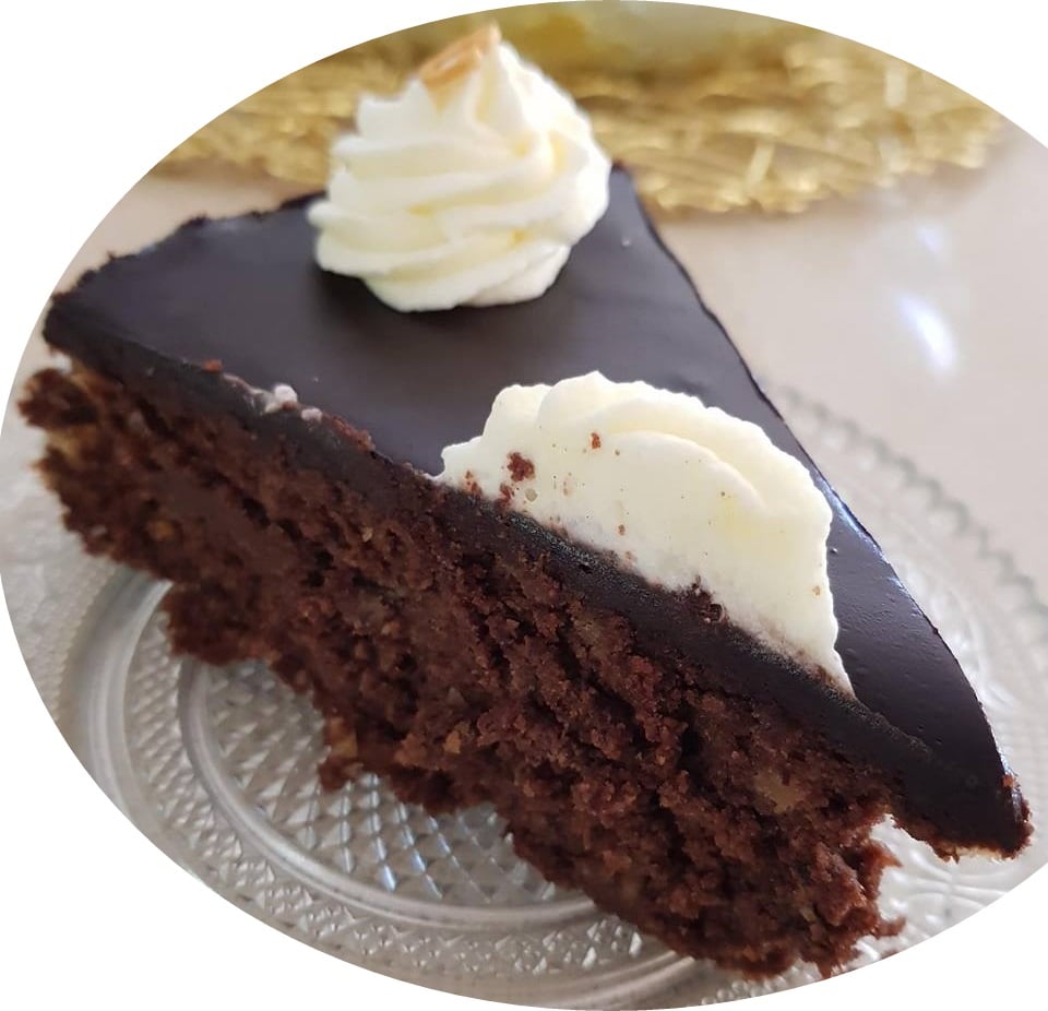 עוגת שוקולד בציפוי גנאש ללא מיקסר