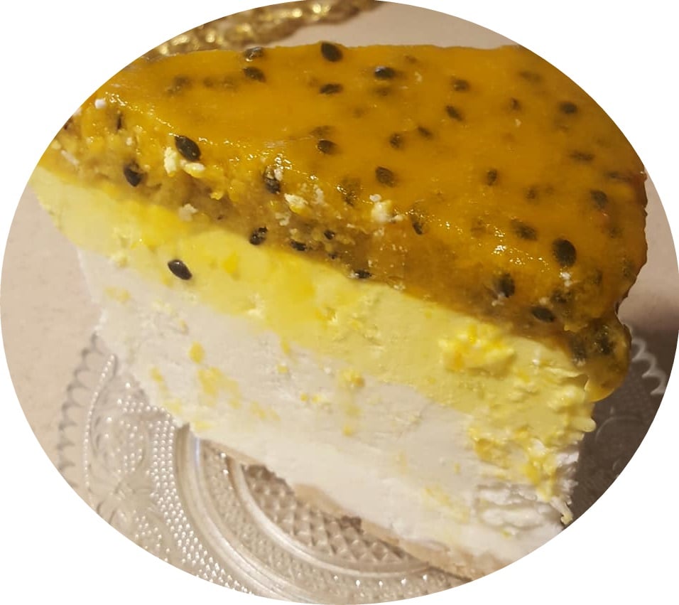 עוגת שכבות מוס גבינה , פסיפלורה ולימון_מתכון של נורית יונה