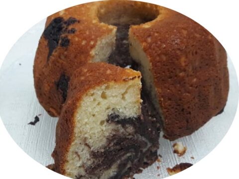 עוגת וניל עם נגיעות שוקולד