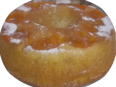 עוגת מישמשים הפוכה