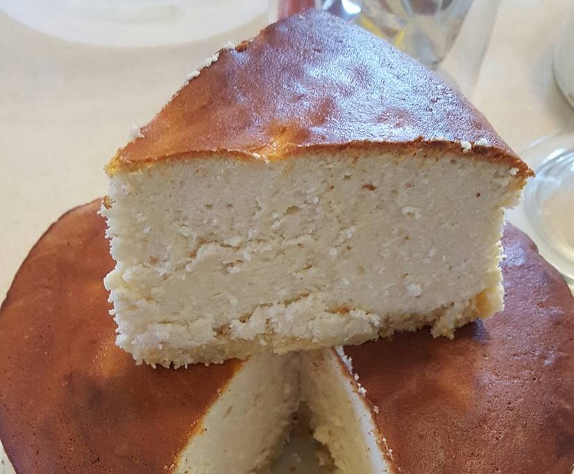 עוגת גבינה אפויה עם תחתית פתי בר