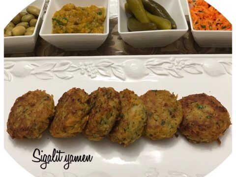 לביבות תפוחי אדמה ובטטה