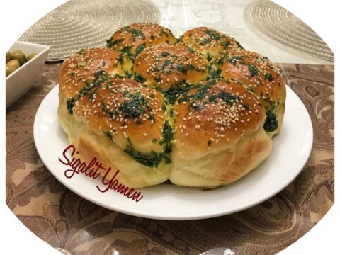 לחם שום