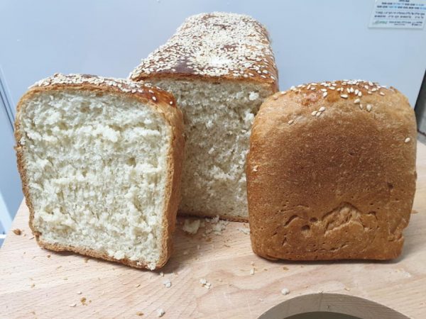 כיכר לחם לבן בתבנית קסטן