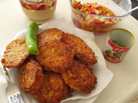 קציצות תפוחי אדמה.