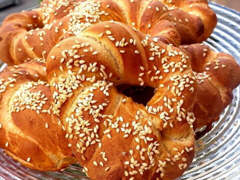 מתכון כתוב + סרטון להכנת בייגלה קריספי בחוץ ורך בפנים טעים_מתכון של זקלין פדלון – מאסטר מתכונים
