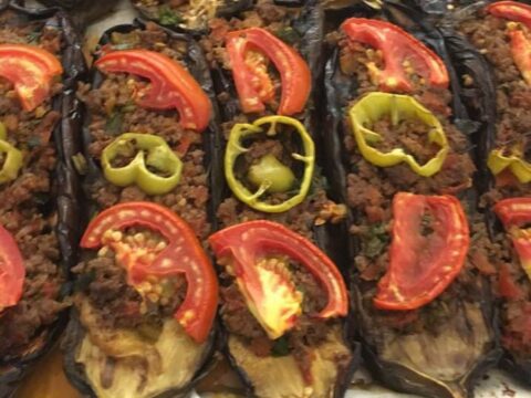 חצילים עם בשר טחון