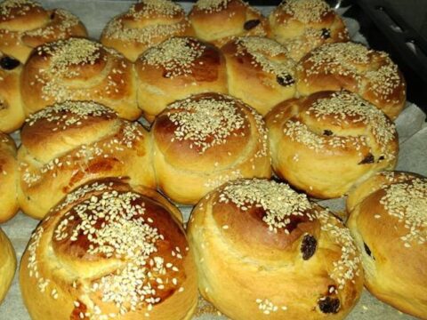 לחמניות מתוקות עם צימוקים