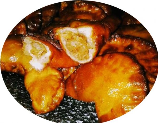 סהרונים במילוי תפוחי עץ קינמון ודבש