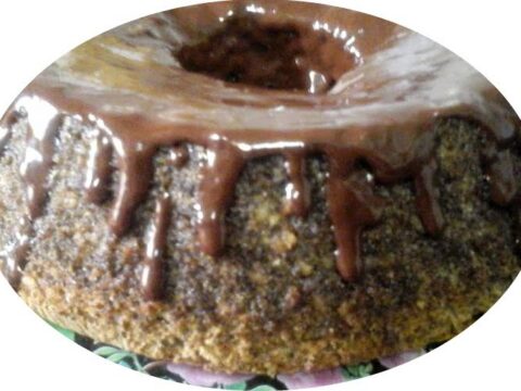 עוגת פרג אגוזים ושוקולד
