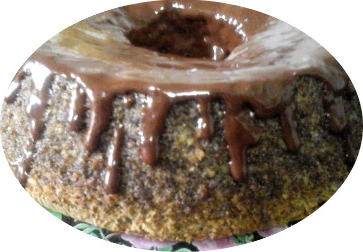 עוגת פרג אגוזים ושוקולד