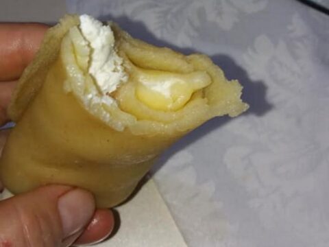לאפה בלינצס מצויין למילוי חלבי או בשרי