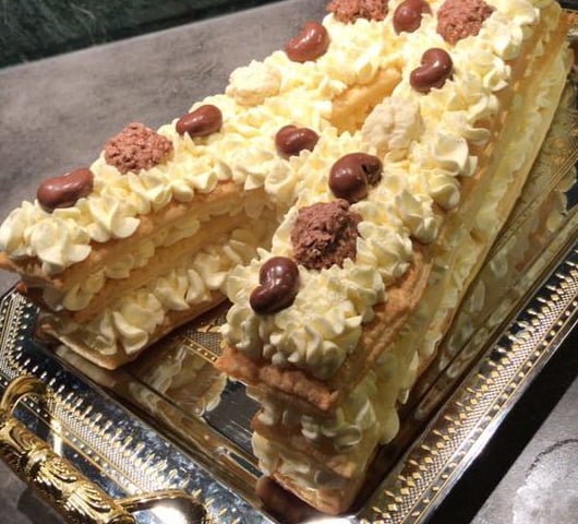 עוגת נפוליאון בצורת או אות
