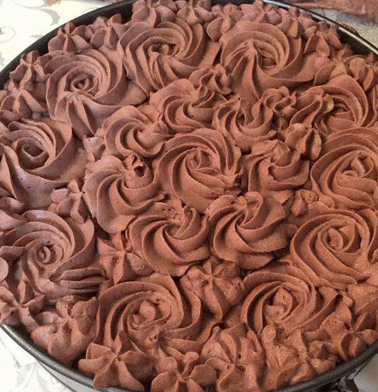עוגת שוקולד וקוקוס עם קרם שוקולד