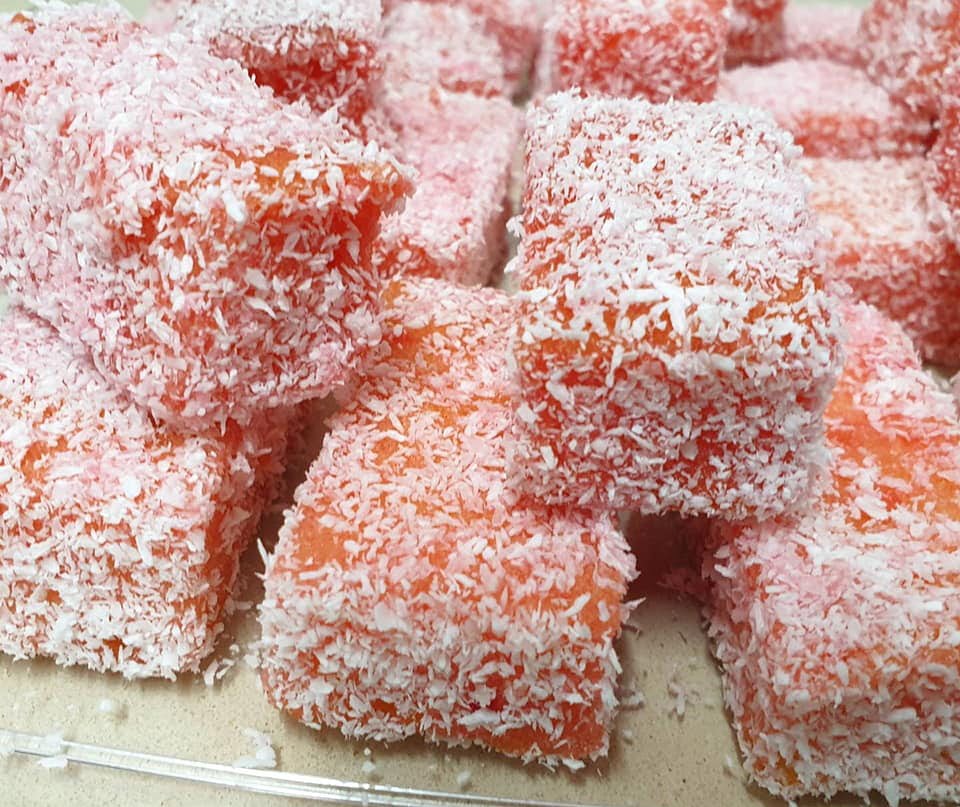 פלבה – עוגה אדומה