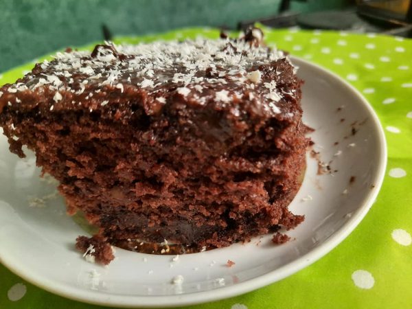 עוגת שוקולד טבעונית עם ציפוי שוקולדים_גילה כהן-אבני
