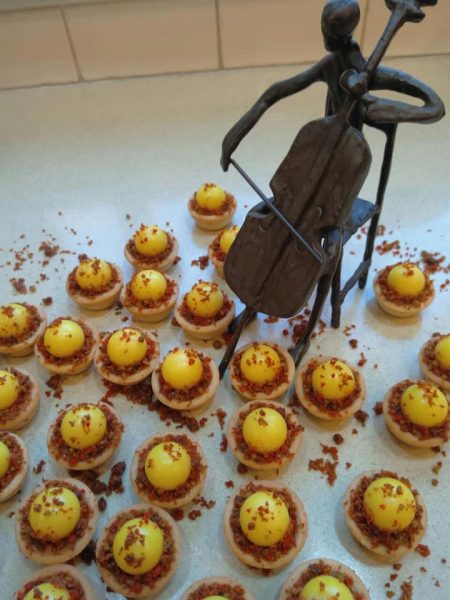 טאטלטים מוכנים במלית טופי דבש ופיצוחים…וקרמו לימון_מתכון של שלומית שחר