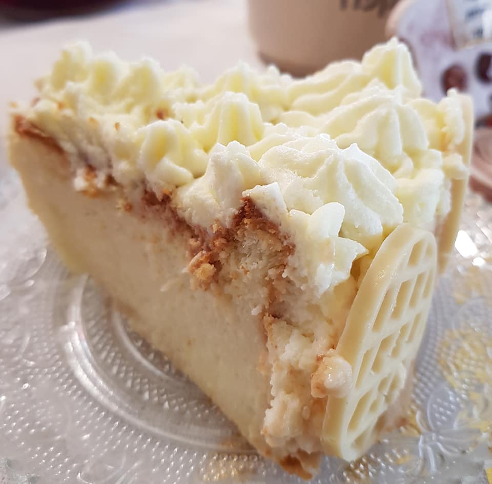 חגיגה בלבן..עוגת גבינה אפויה_מתכון של נורית יונה