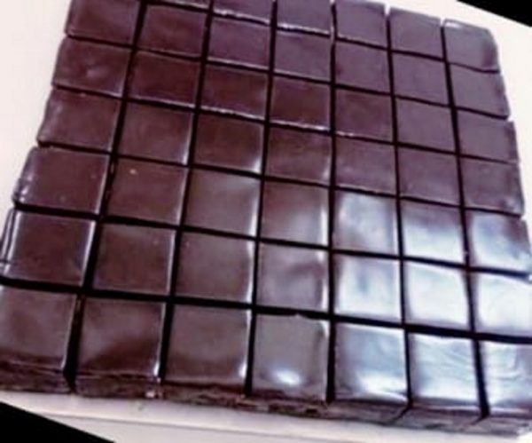עוגת שוקולד מבוקשת וטעימה_מתכון של המטבח של תכלת