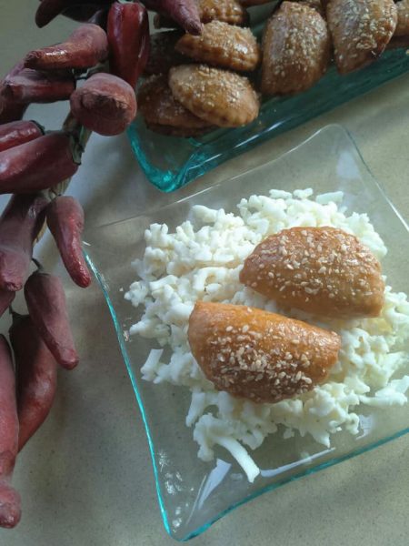 בורקיטס בצלים וגבינה בולגרית_מתכון של שלומית שחר – מאסטר מתכונים