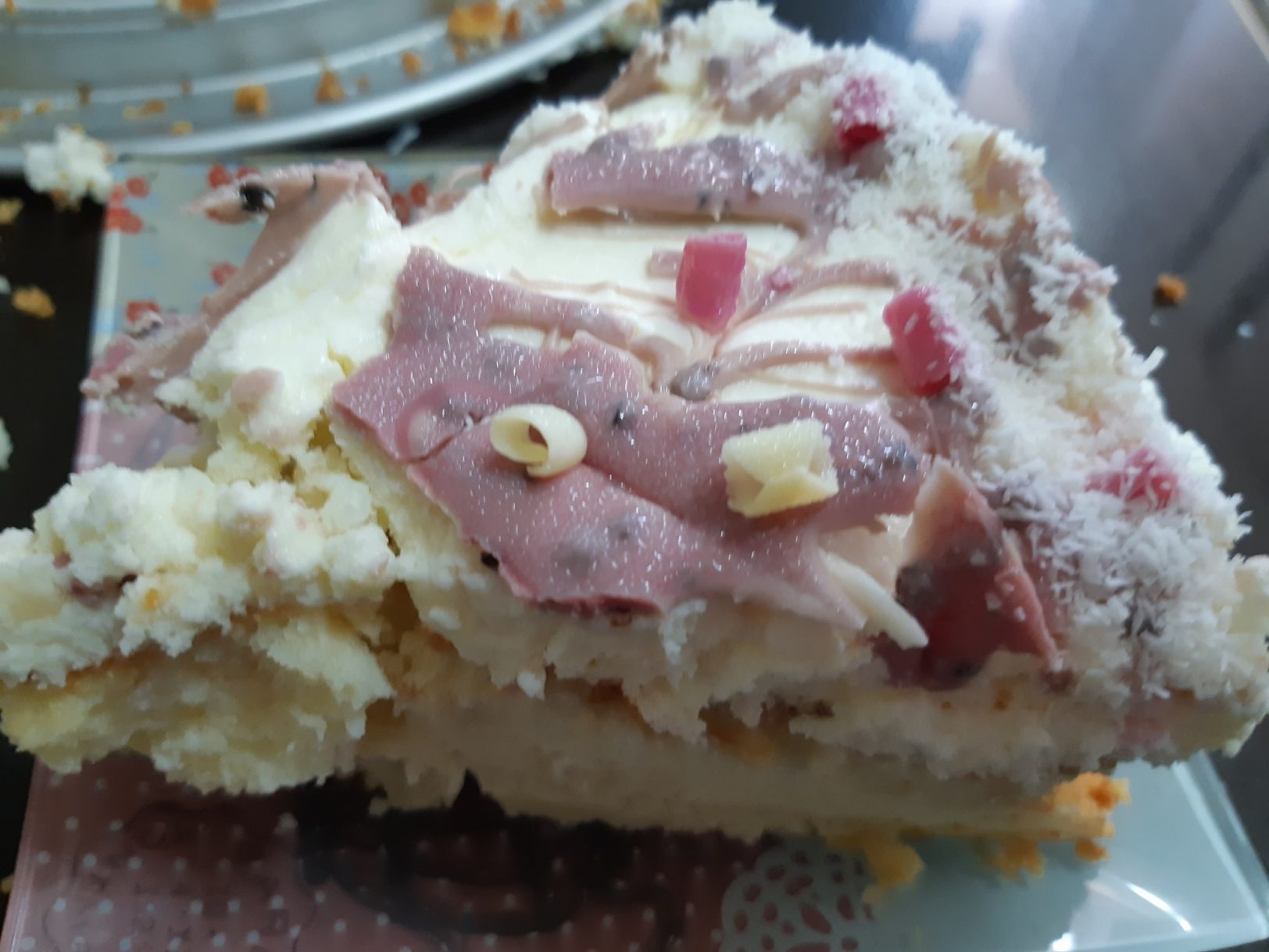 עוגת קוקוס ושמנת מדהימה_מתכון של אורנה ועלני
