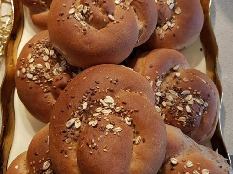 לחמניות 100% קמח כוסמין מלא (הן רק שלי😘)_מתכון של נורית יונה