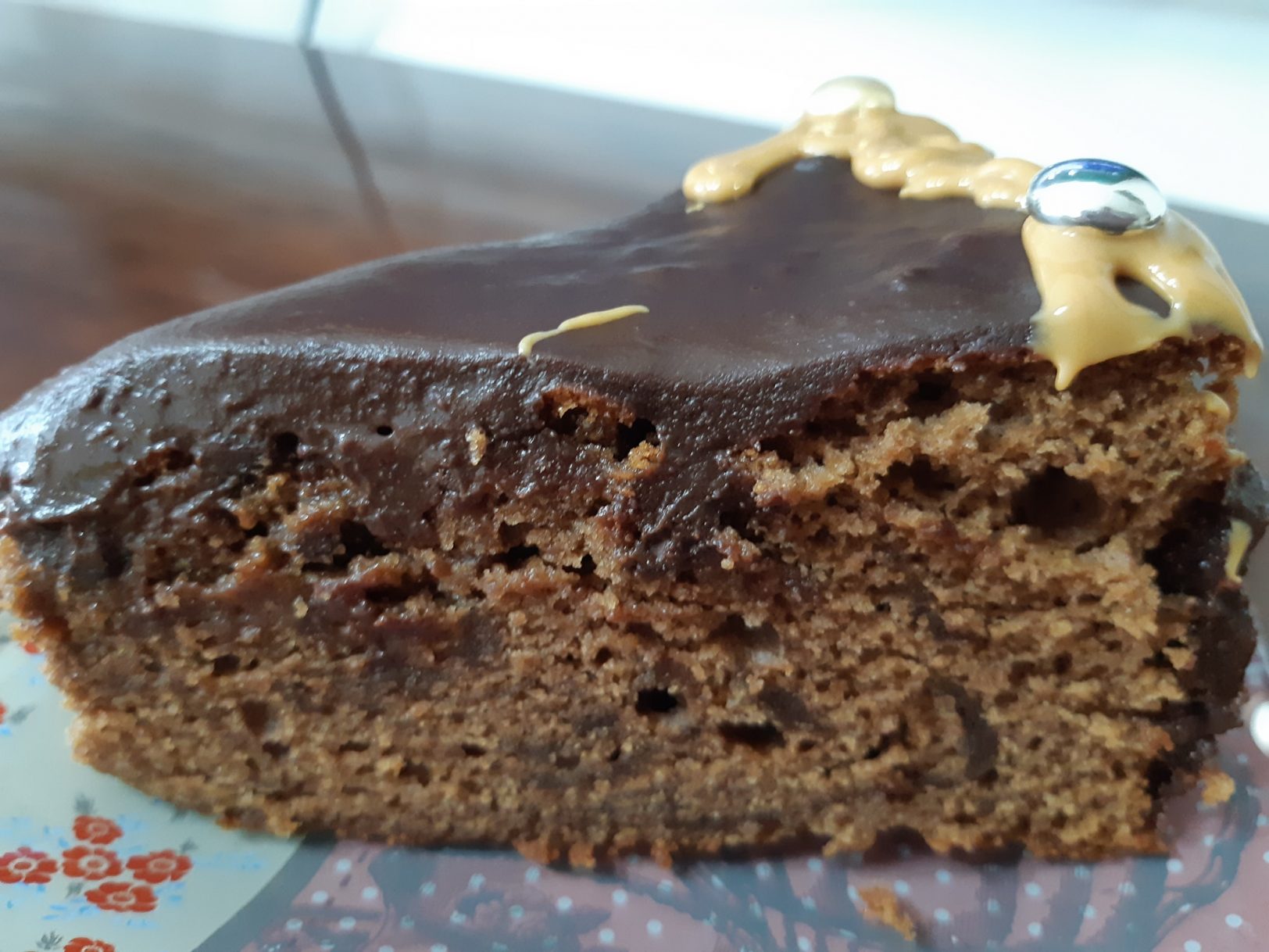 עוגת קפה שוקולד וחמאת בוטנים פרווה_מתכון של אורנה ועלני