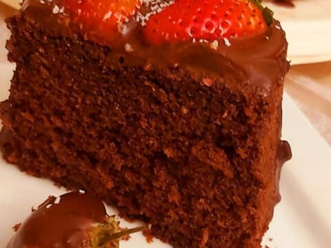 עוגת שוקולד🍓 קוקוס ותותים_מתכון של רוז טעים במטבח אוחנה
