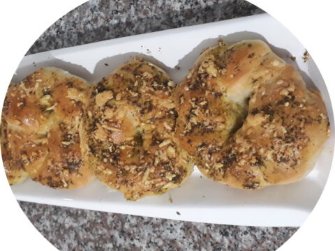 פוקצות/בייגלה ….בטעם זעתר….קצת אחרת 🍕🥨🥖🥐_מתכון של תהילה גיל