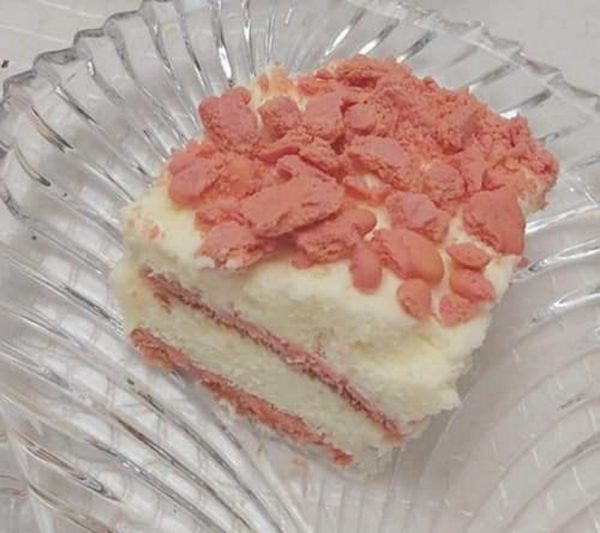 עוגת ביסקוויטים פתי בר בצבע ורוד בטעם פטל _מתכון של רוז טעים במטבח אוחנה – מאסטר מתכונים