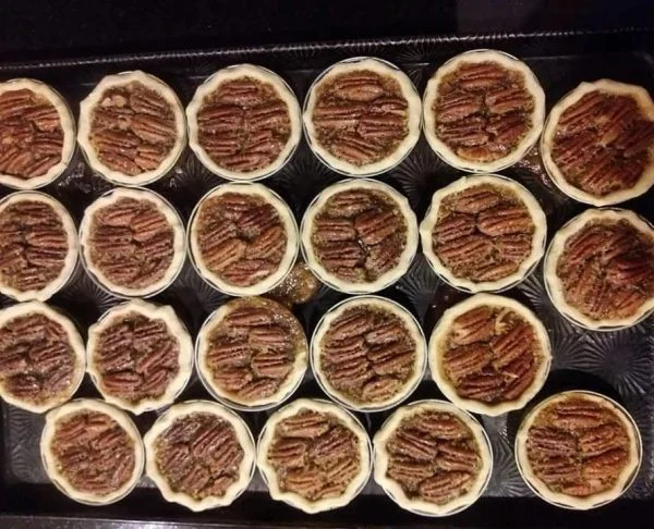 פאי פקאן עם שוקולד וסוכריות טופי_מתכון של תכלת אזולאי ( המטבח של תכלת ) – מאסטר מתכונים