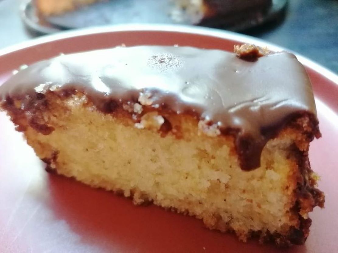 עוגה בחושה עם שמנת חמוצה ושוקולד צ'יפס , קלה וטעימה מאוד😋_מתכון של ברכה זולינג – מאסטר מתכונים