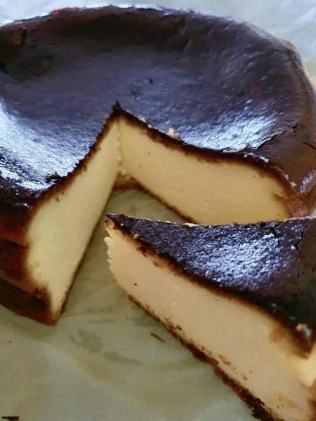 עוגת גבינה באסקית_מתכון של תכלת אזולאי ( המטבח של תכלת ) – מאסטר מתכונים