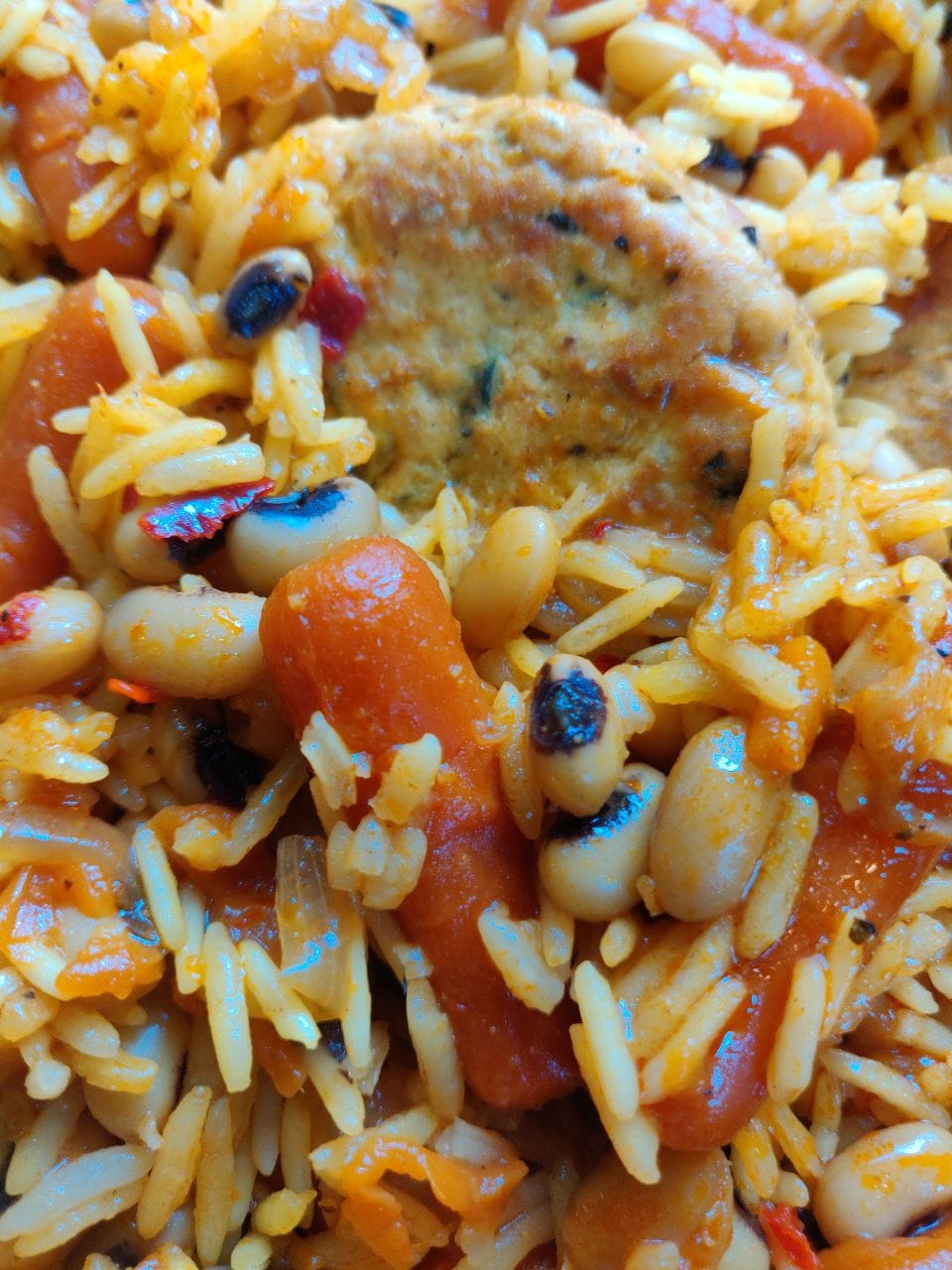 תבשיל קציצות עם אורז שעועית לוביה גזר ובצל_מתכון של שלומית שחר – מאסטר מתכונים