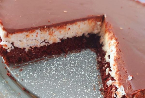 עוגת קוקוס ושוקולד ( עוגת שלוש שכבות לפסח )_מתכון של רוז טעים במטבח אוחנה – מאסטר מתכונים