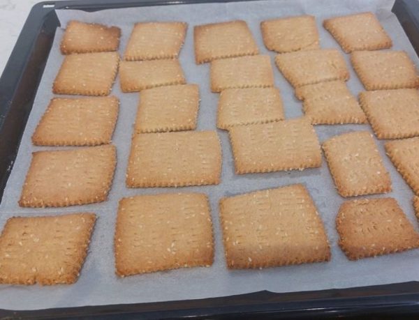עוגיות מרוקאיות פרווה מקמח שקדים וקמח רגיל_מתכון של אילנה בוכריס – מאסטר מתכונים