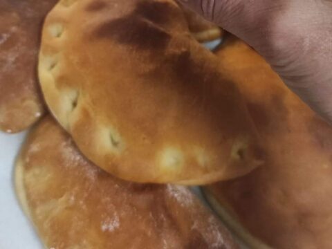 לחמניות במילוי בצל מקורמל פטריות וכוסברה_מתכון של אסתי זוהר מטבח אותנטי – מאסטר מתכונים