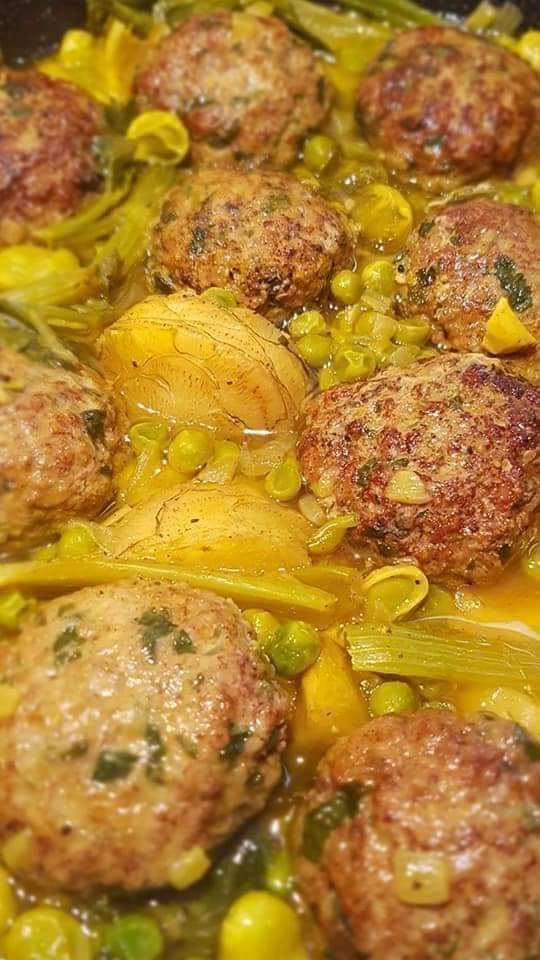 תבשיל קציצות עם אפונה פול וארטישוק_מתכון של שף מיכה כלפה – מאסטר מתכונים