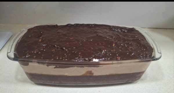 עוגת שוקולד מוס וברס אגוזי לוז