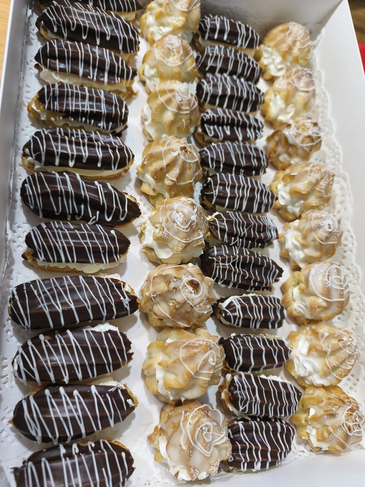 פחזניות/אקלרים_מתכון של אסתי זוהר מטבח אותנטי – מאסטר מתכונים