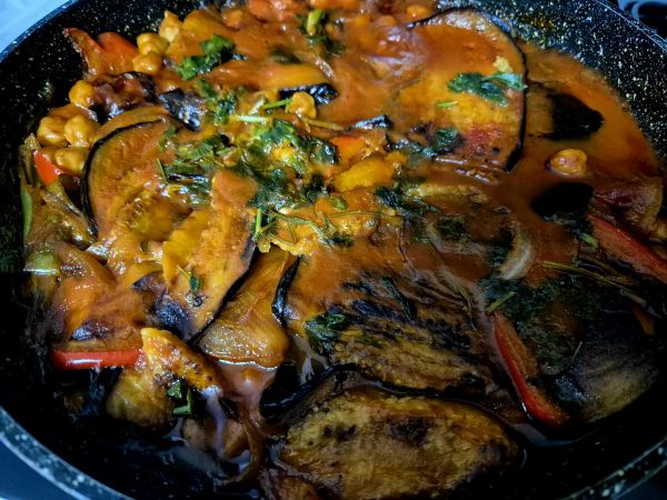 מנזלה-חצילים עם חומוס_מתכון של צופית בן יוסף – מאסטר מתכונים