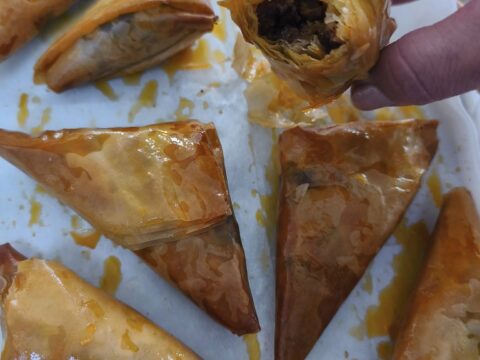 בורקס פילו ממולא בשר_מתכון של אסתי זוהר מטבח אותנטי – מאסטר מתכונים
