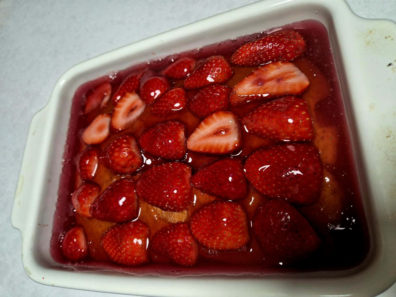 עוגת תותים בחושה_מתכון של צופית בן יוסף – מאסטר מתכונים👇