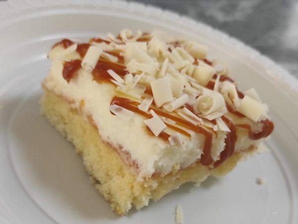 עוגת קרמבו לבנה_מתכון של אסתי זוהר מטבח אותנטי – מאסטר מתכונים