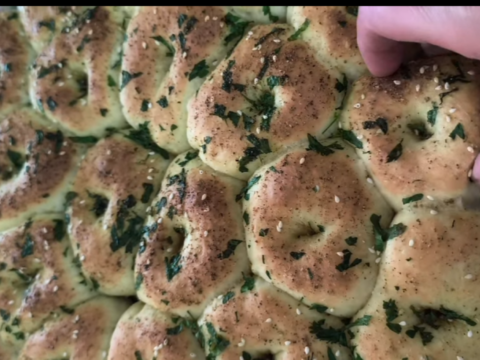 לחמניות בייגל שום רכות_מתכון של אסתי זוהר מטבח אותנטי – מאסטר מתכונים