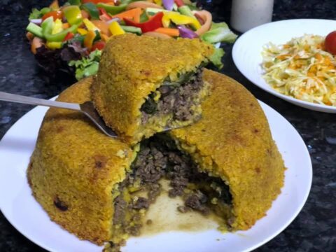 עוגת בורגול אפויה במילוי בשר_מתכון של ליאת קאדר